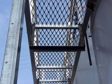 Chemical plant maintenance walkway 1