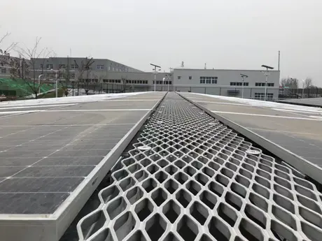 Rooftop photovoltaic maintenance walkway 2