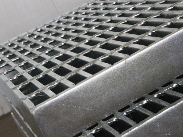 How can steel grating plates at port terminals comprehensively improve platform safety Analysis of key technologies