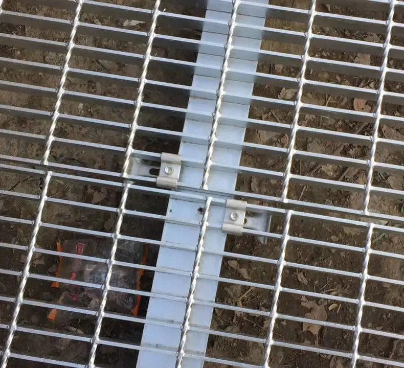 Load-bearing capacity test standard for steelgratingin maintenance walkway of photovoltaic power stations