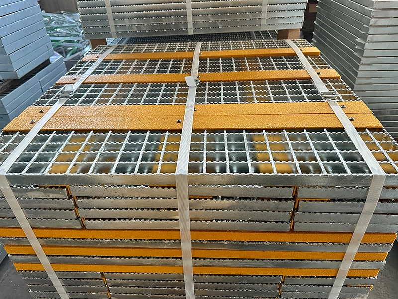 Traditional T6 Tread with Coated Steel Nosing