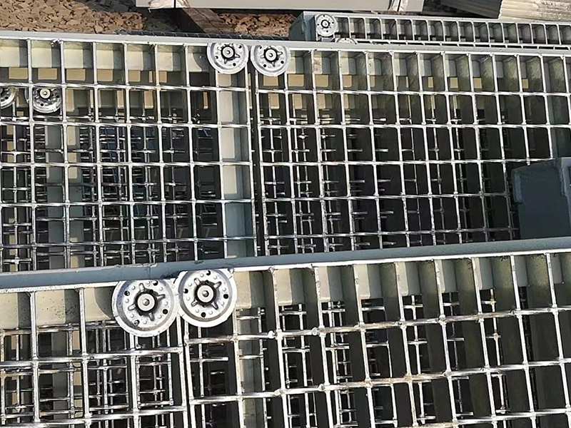 Grating Clip Application