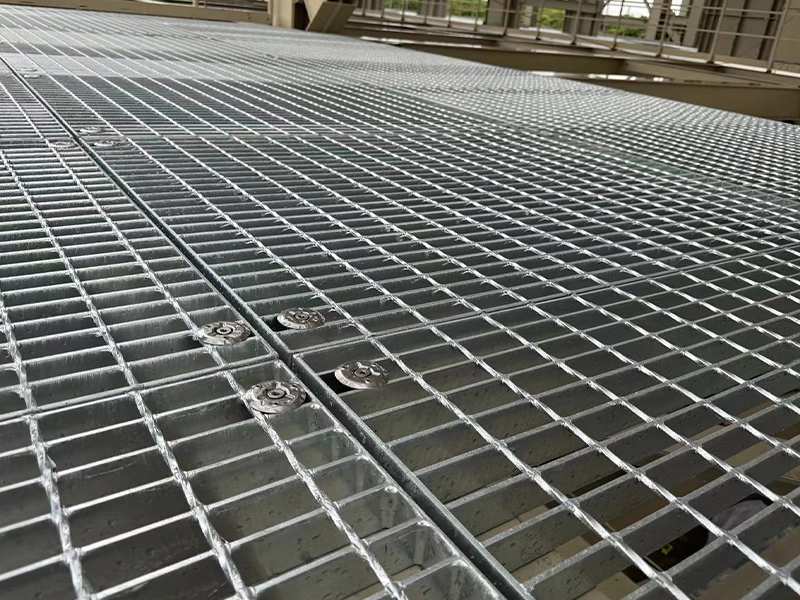 Grating Clip Application