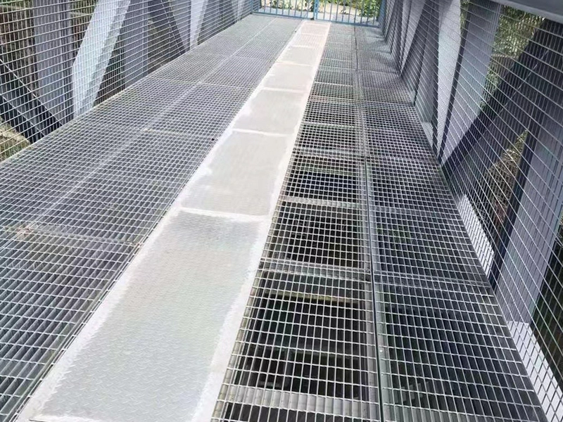 bridge deck grating