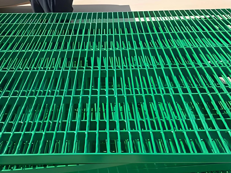 Painted Steel Grating