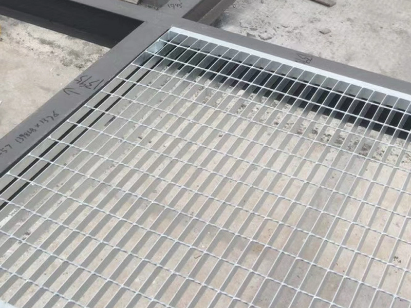 commercial roof construction