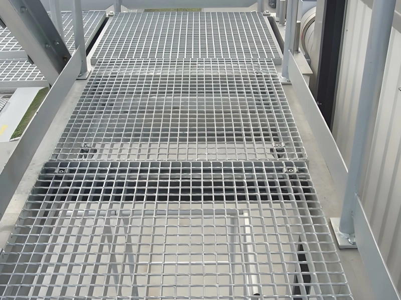 Press Locked Grating Applies for Sewage Treatment Plant Walkway