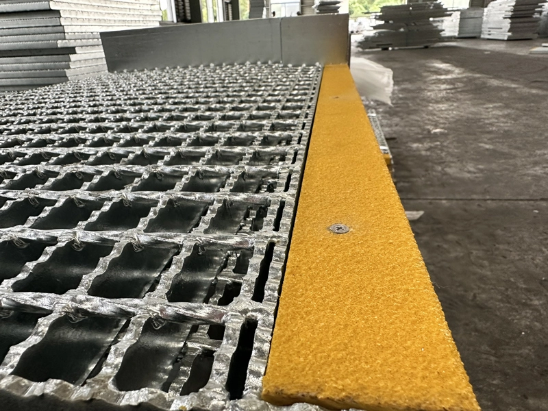 T6 Tread with FRP Nosing