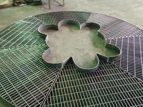 multiple-shape-steel-grating-2