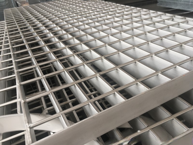 Material_selection_and_corrosion_resistance_of_reactor_316L_stainless_steel_grating_01.jpg